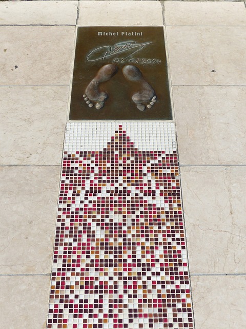 巴塞羅那的 巴塞羅那的